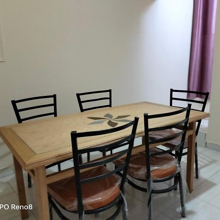 Family Apartment - Next To Abdeen Palace And Museum Каир Экстерьер фото