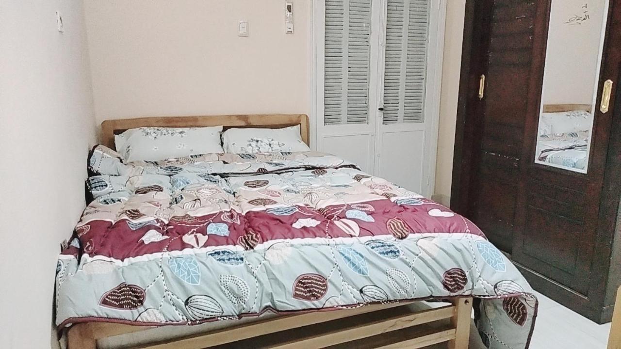 Family Apartment - Next To Abdeen Palace And Museum Каир Экстерьер фото