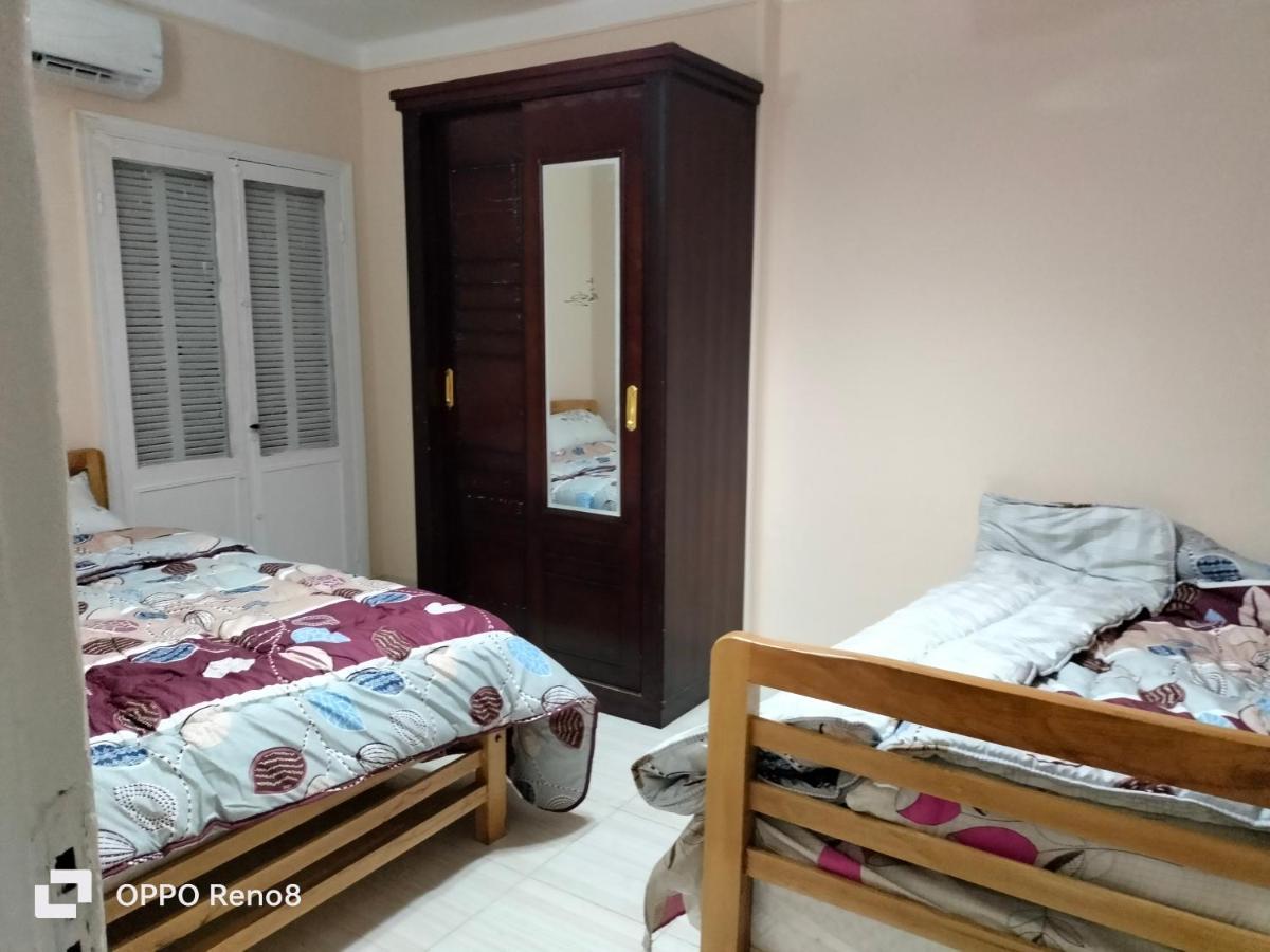 Family Apartment - Next To Abdeen Palace And Museum Каир Экстерьер фото